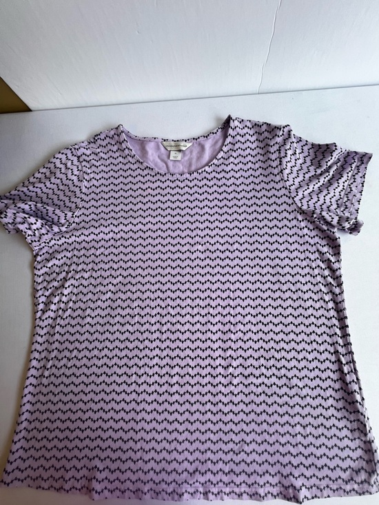 Christopher & Banks Tops - CHRISTOPHER & BANKS SHORT SLEEVE T SHIRT w/ROUND NECK LILAC/ BLACK DESIGN
XL